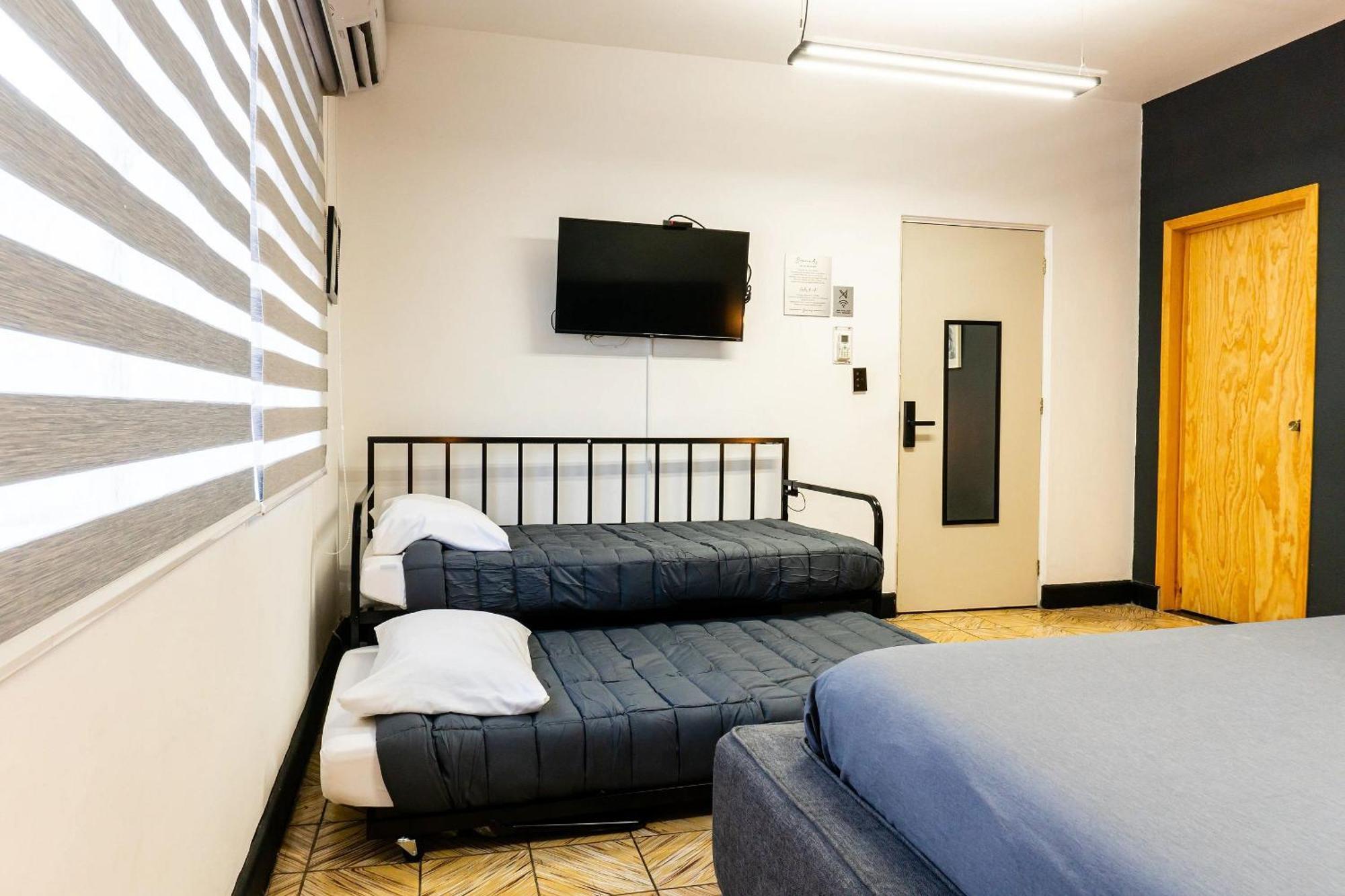Habitaciones Privadas Con Bano Propio En Una Zona Segura Y Centrica De Guadalajara. Exterior photo